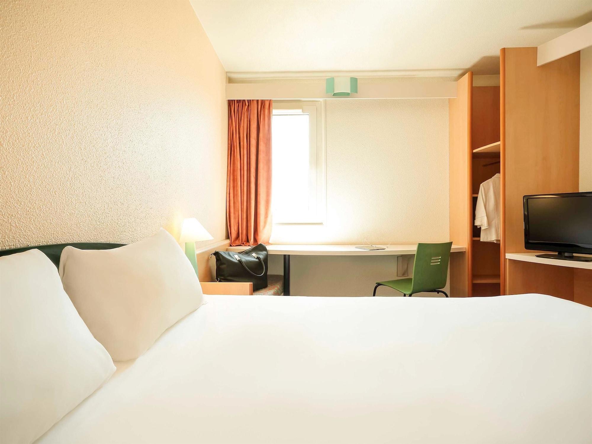 ไอบิส นาร์บอน Hotel นาร์บอนน์ ภายนอก รูปภาพ