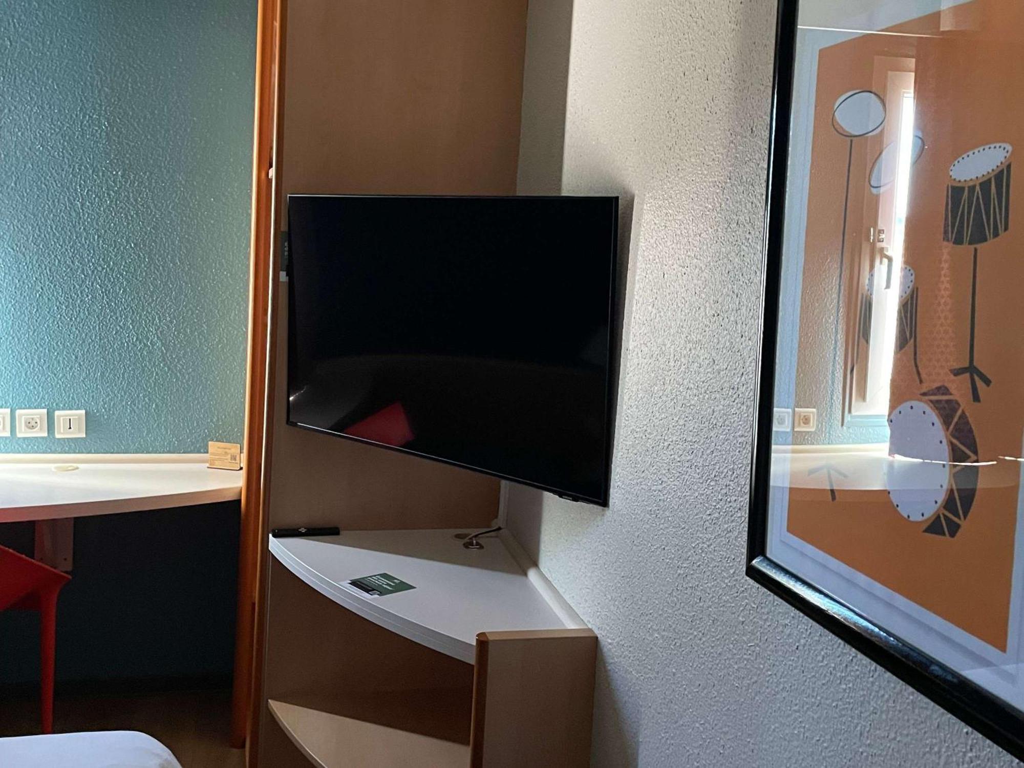 ไอบิส นาร์บอน Hotel นาร์บอนน์ ภายนอก รูปภาพ